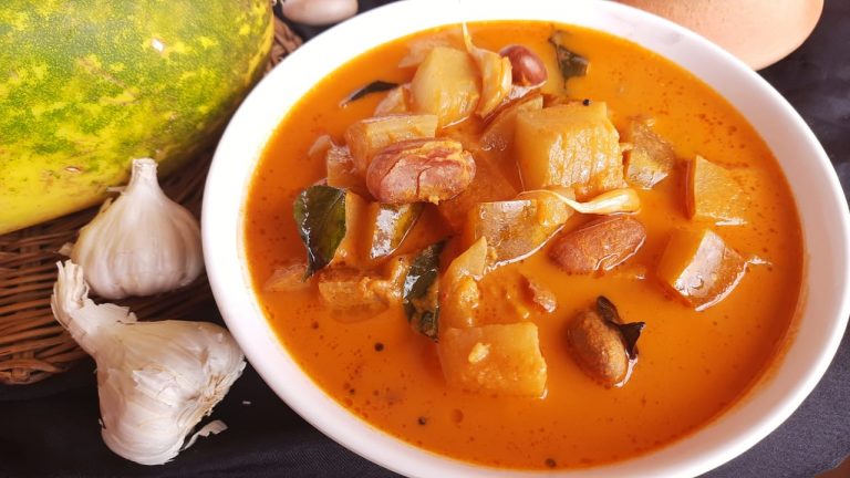 Mogem Losun Miri / Mangalore Southekayi / Field marrow Curry