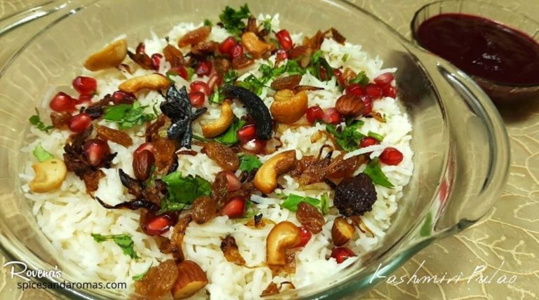 Kashmiri Pulao – Tasty Aromatic Veg Pulao with fruits and Nuts